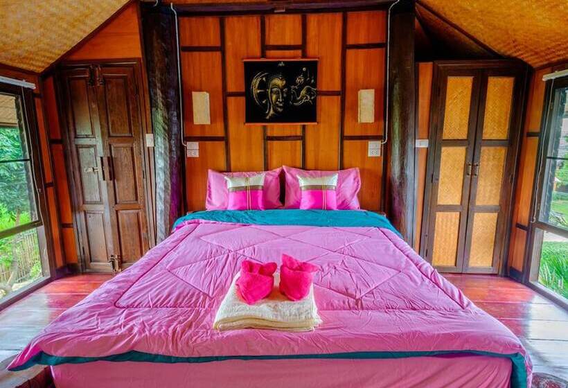 Номер Deluxe Вид на Бассейн, Banyen Villa