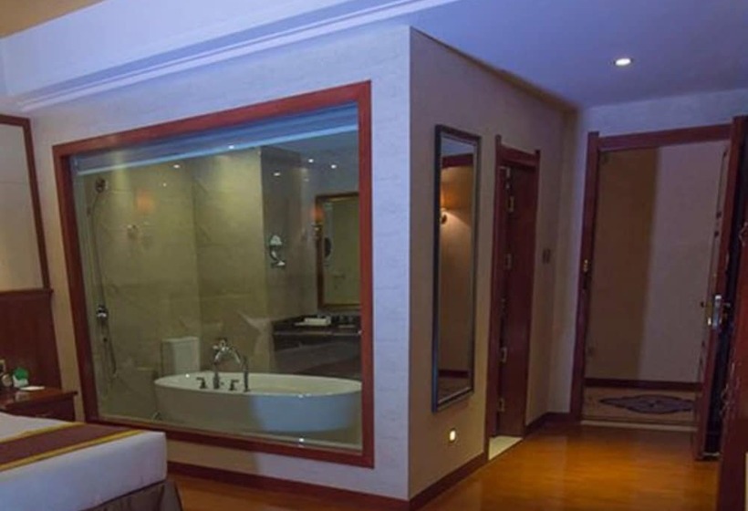 سوییت اجرایی, Star World