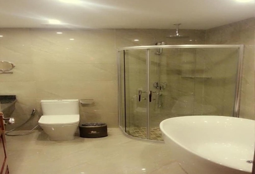 سوییت جونیور, Star World