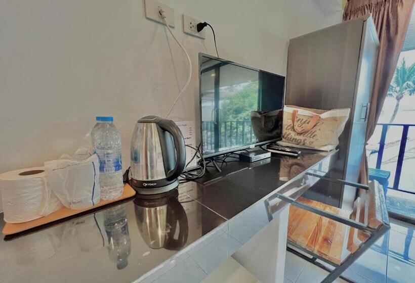 غرفة قياسية مطلّة علي البحر مزوَّدة بشُرفة, The Shore Samui