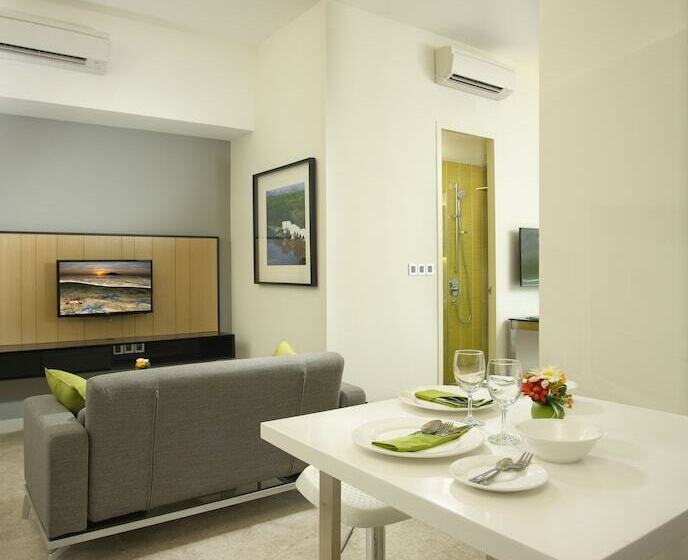 キングサイズベッドのスイートルーム, The Signature Hotel & Serviced Suites Kuala Lumpur