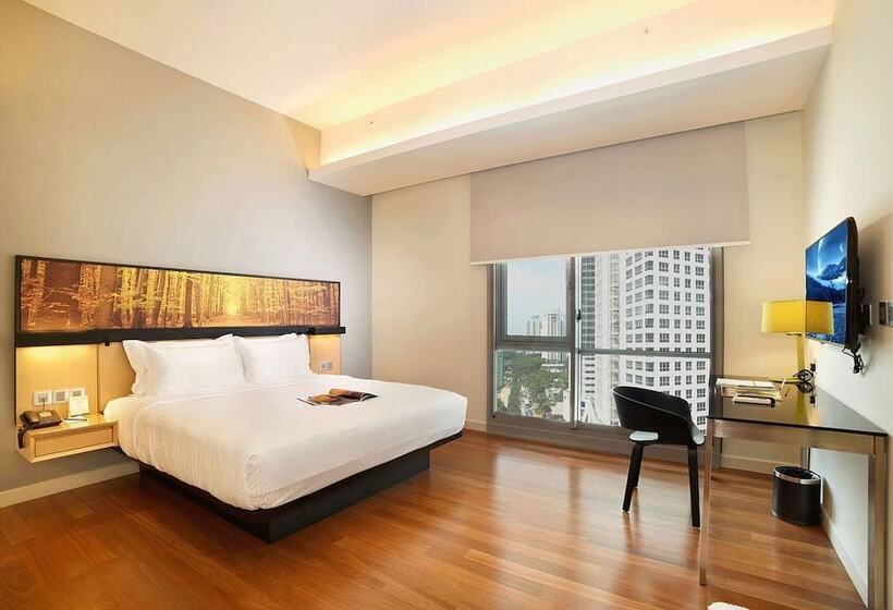 キングサイズベッドのスイートルーム, The Signature Hotel & Serviced Suites Kuala Lumpur