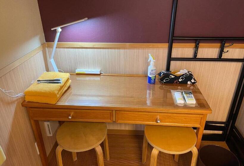 اتاق اکونومی, Guesthouse Oc