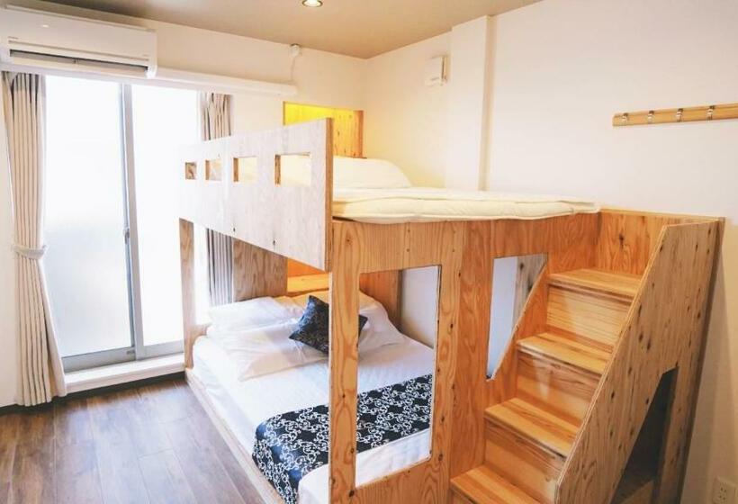 غرفة عائلية, Poly Hostel Osaka