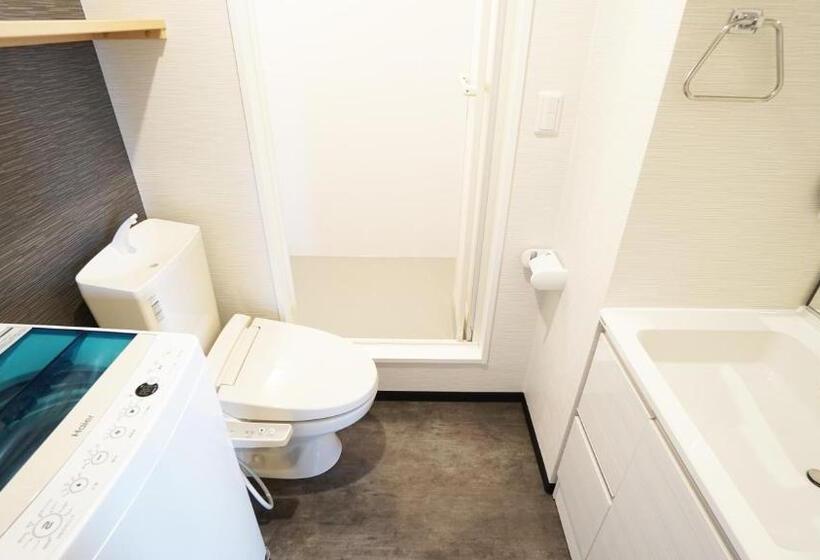 غرفة قياسية رباعية, Poly Hostel Osaka