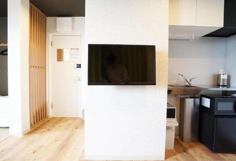 غرفة قياسية رباعية, Poly Hostel Osaka