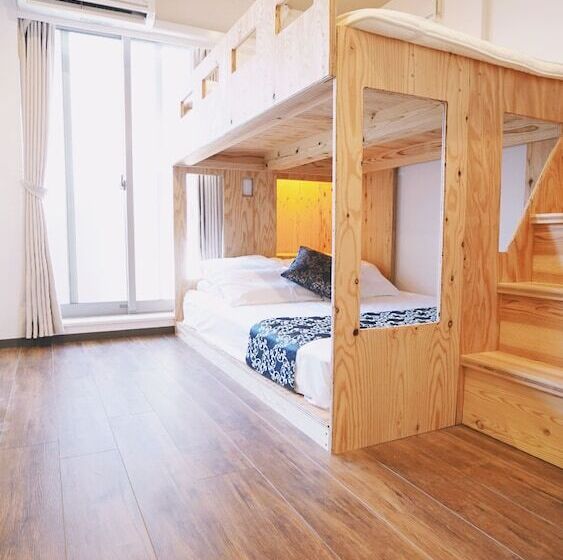 اتاق خانوادگی, Poly Hostel Osaka