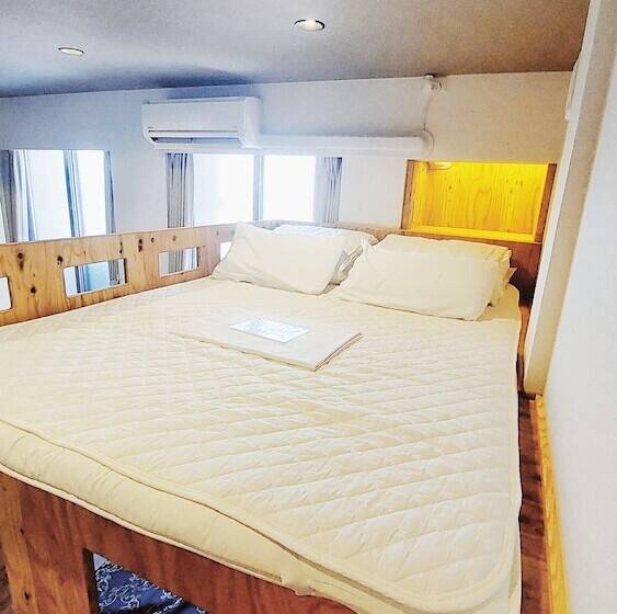 غرفة عائلية, Poly Hostel Osaka