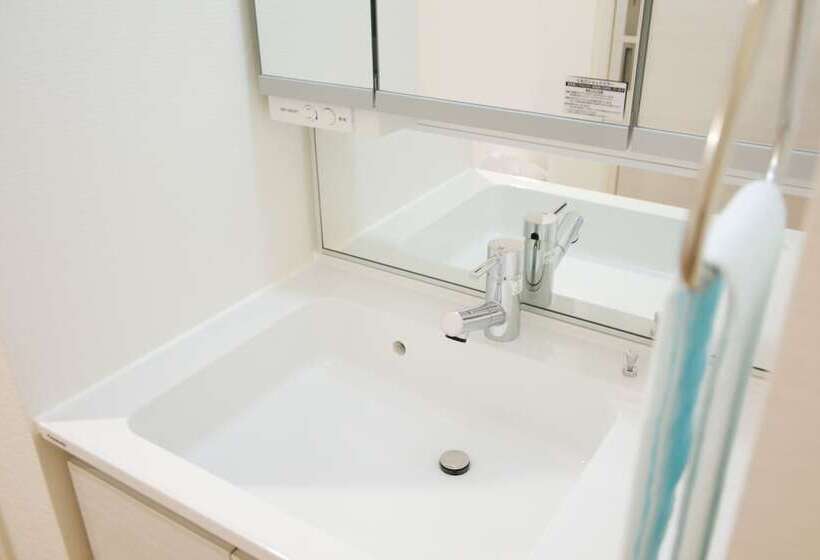 اتاق خانوادگی, Poly Hostel Osaka