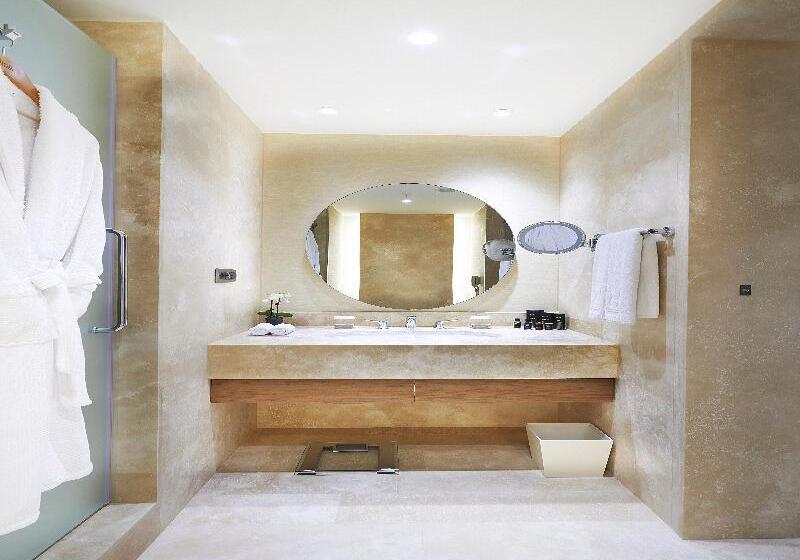 غرفة عائلية, Poly Hostel Osaka