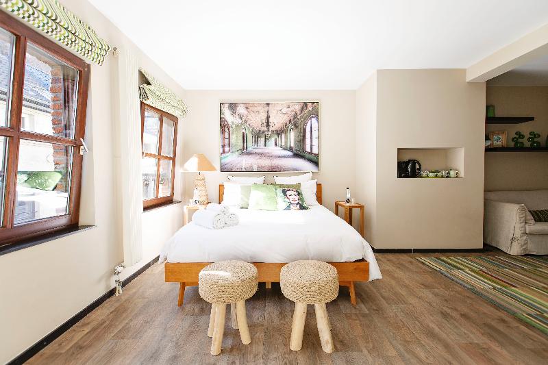 سوییت لوکس, Bed&Breakfast Sablon 12