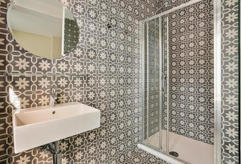 标准间, Fish Market B&b