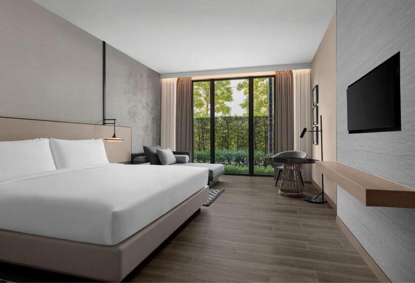 Superior Room King Size Bed