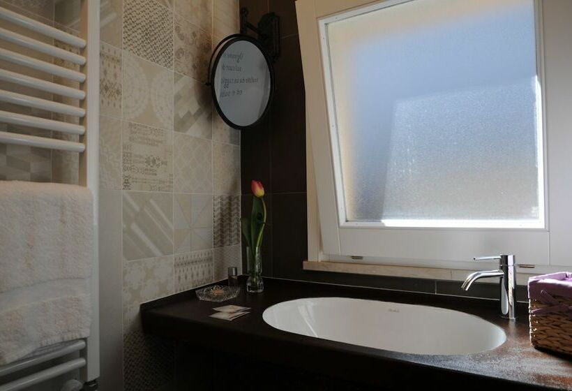 اتاق استاندارد, Iblainsuite