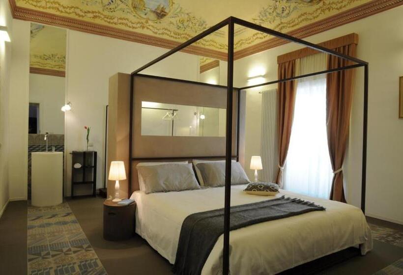 سوییت لوکس, Iblainsuite