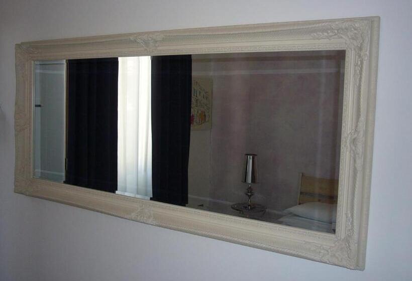 标准单人间, Residenza Del Turista