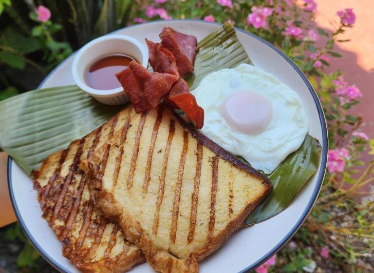 غرفه قياسيه سريرين مزدوجين, Canto De Ballenas