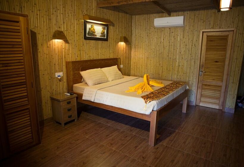 Deluxe люкс с видом на реку, Sok Sabay Resort