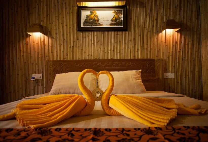 Deluxe люкс с видом на реку, Sok Sabay Resort
