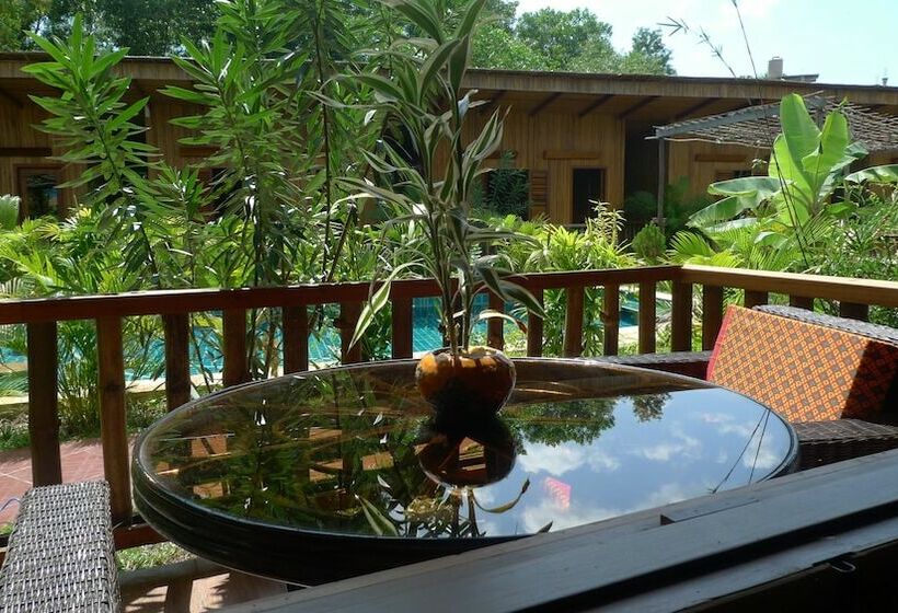 Номер Deluxe Вид на Сад, Sok Sabay Resort