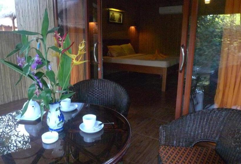 Deluxe люкс с видом на реку, Sok Sabay Resort