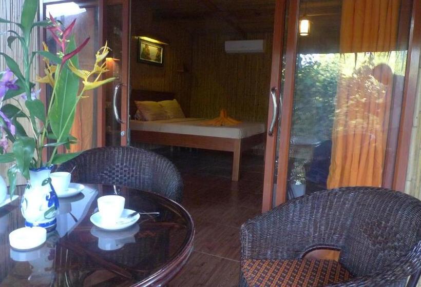 Deluxe люкс с видом на реку, Sok Sabay Resort