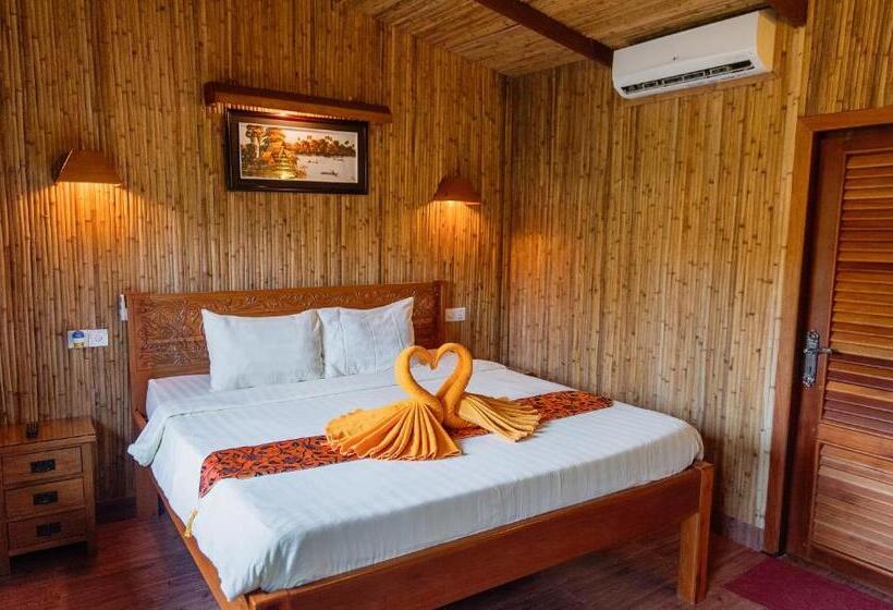 Deluxe люкс с видом на реку, Sok Sabay Resort