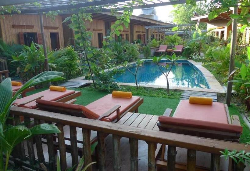 Номер Deluxe Вид на Сад, Sok Sabay Resort