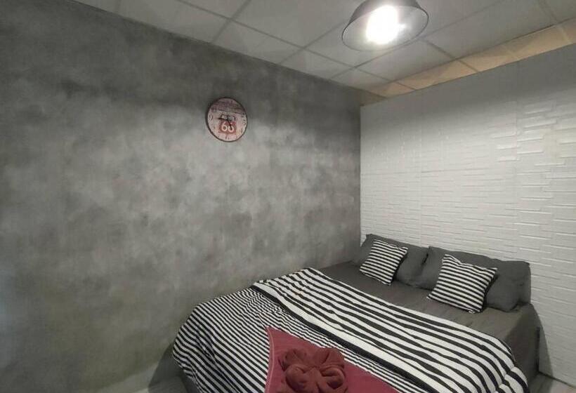 غرفة قياسية, Italay Zone Sea