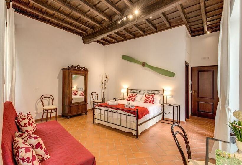 اتاق لوکس چهار تخته, Piccolo Trevi Suites