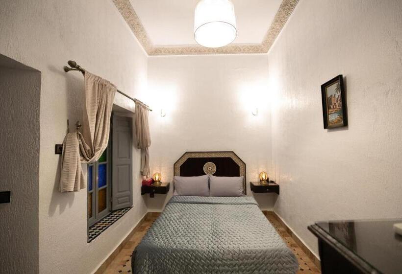 标准间, Riad Skilfo