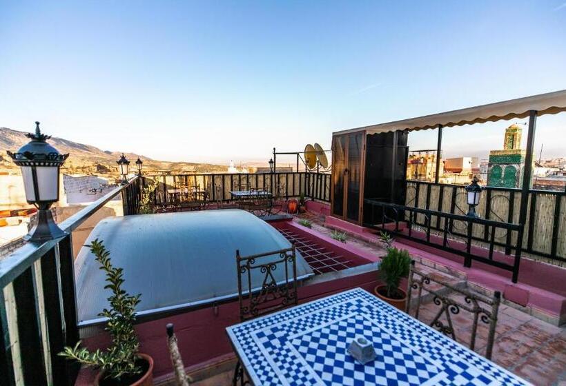 标准间, Riad Skilfo