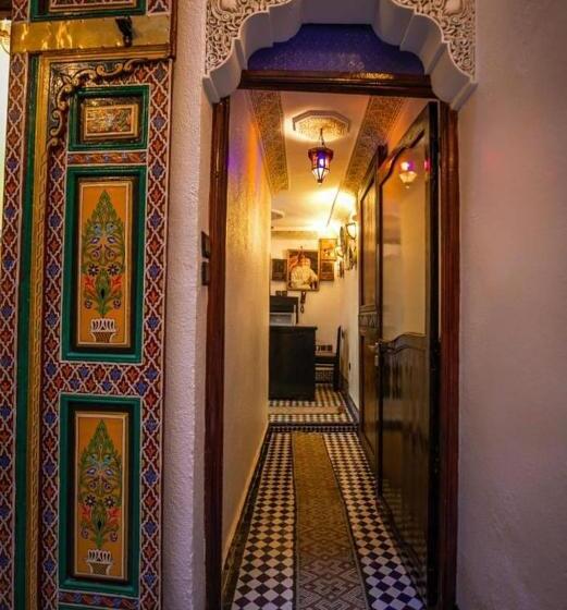 标准间, Riad Skilfo