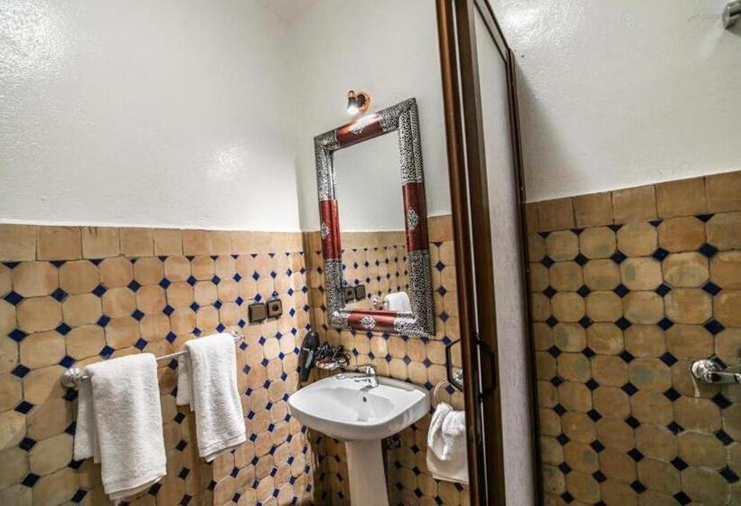 标准间, Riad Skilfo