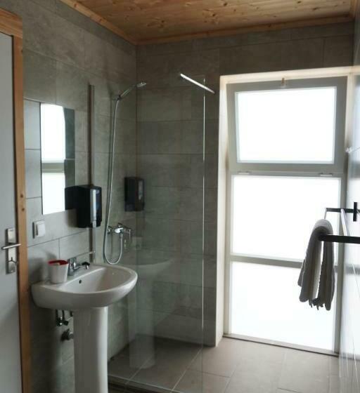 Номер Стандарт, Shark S Lodge