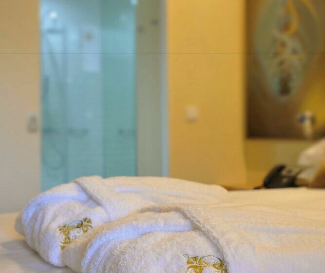 标准间, Fonte Da Foz