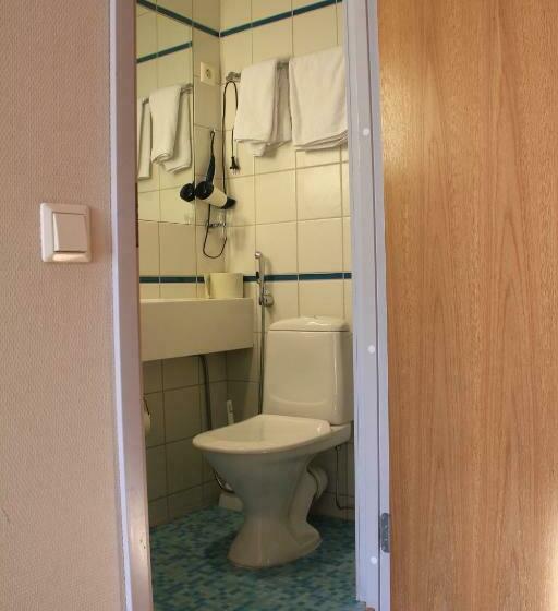 اتاق استاندارد, Hesehotelli Turku Linja Autoasema