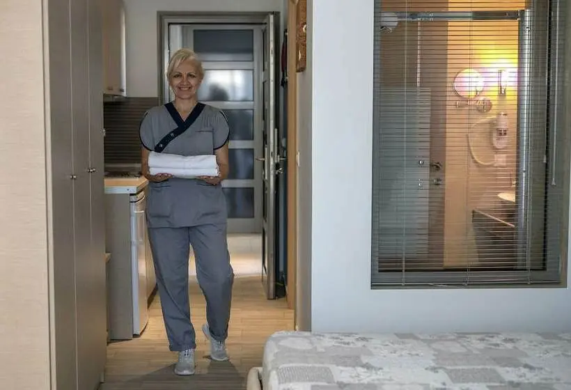 Deluxe-studio, Dionysos Hotel & Suites