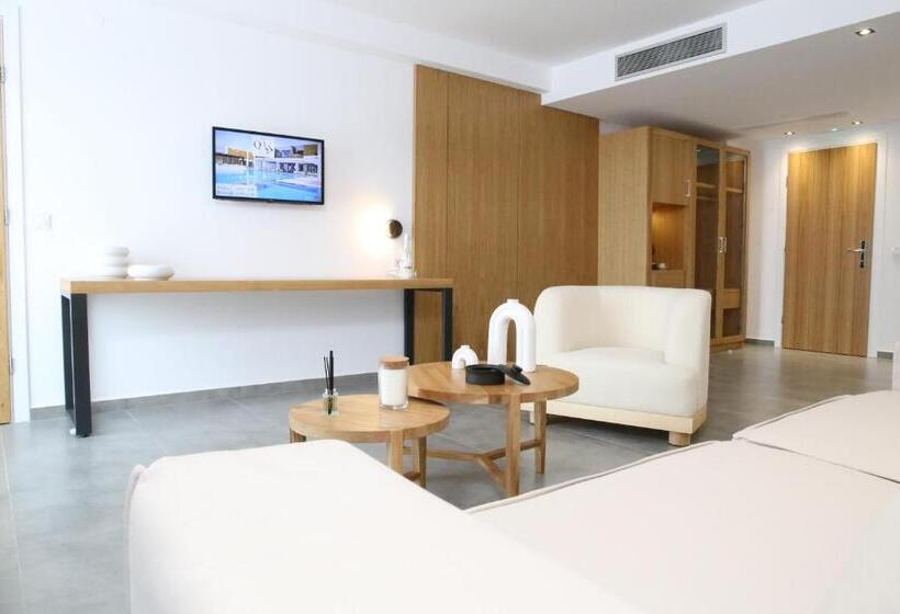 سوییت لوکس, The Oak