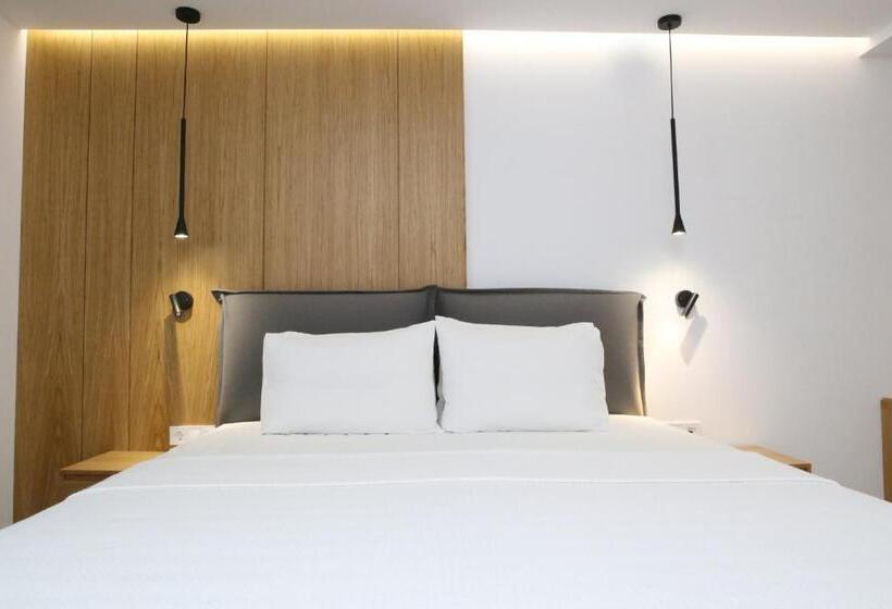 اتاق استاندارد با چشمانداز باغ, The Oak