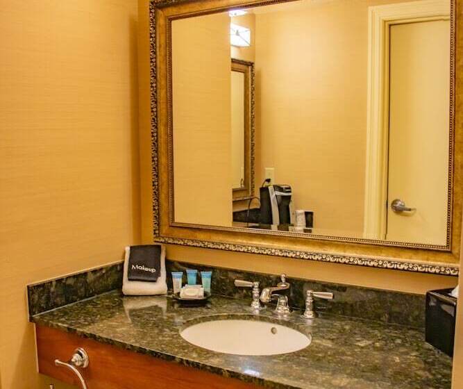 デラックスルーム, Three Rivers Casino Resort