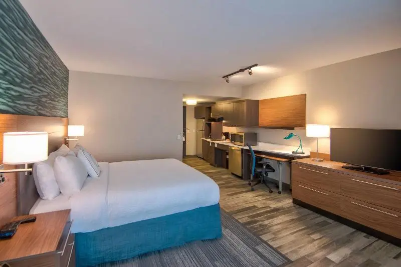 Standard-studio King-vuode, Towneplace Suites By Marriott Miami Airport