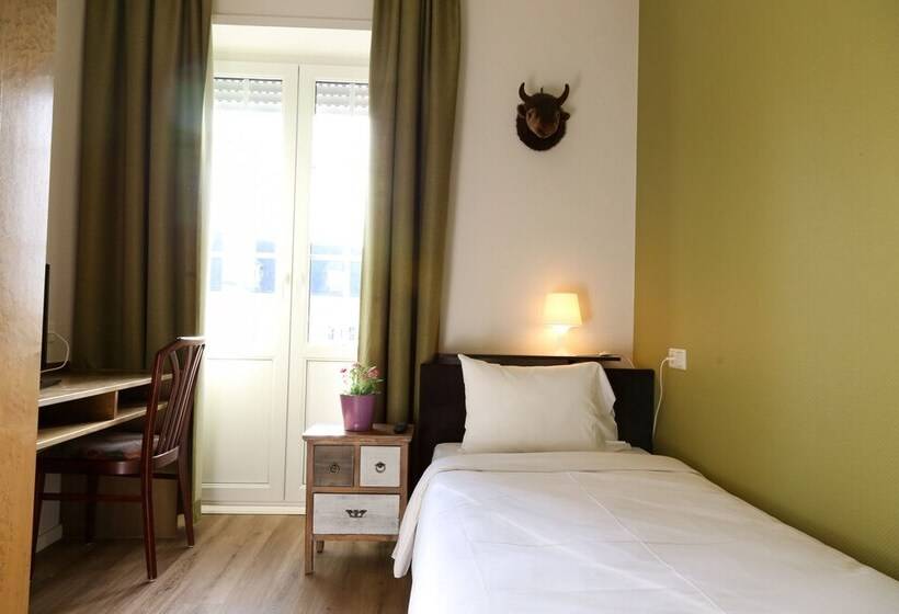 اتاق استاندارد یک نفره, Trail Inn Natur & Sport