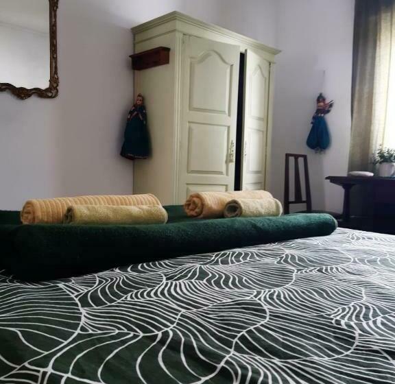 חדר סטנדרט חדר אמבטיה משותף, Olive Hostel Lagos