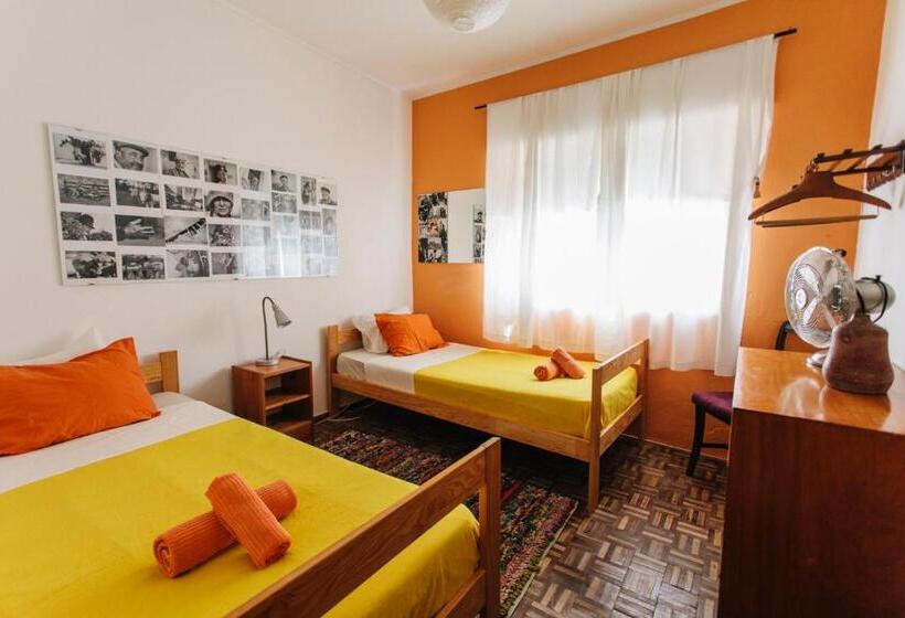 اتاق استاندارد با سرویس بهداشتی مشترک, Olive Hostel Lagos