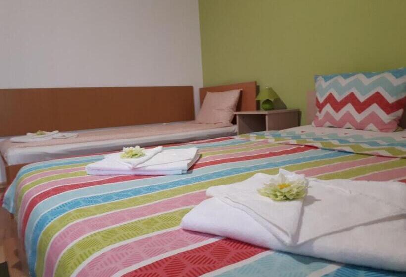 اتاق سوپریور سه تخته, City Comfort Villa