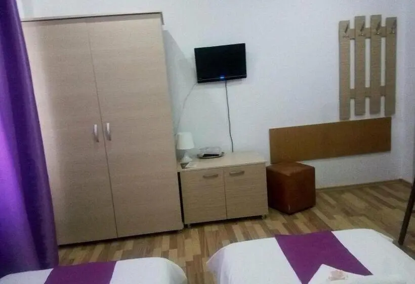اتاق کلاسیک چهارنفره, City Comfort Villa