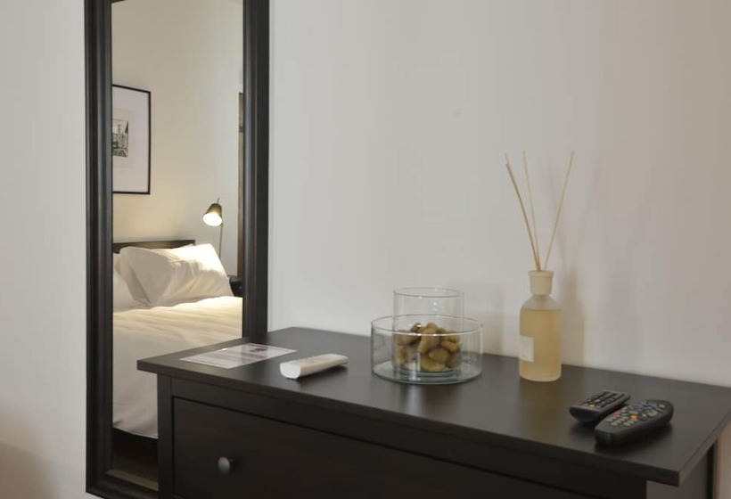 اتاق اجرایی, Toscanelli Residenza D'epoca