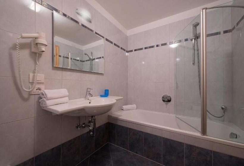 آپارتمان 2 خوابه, Appartamenti Villa Olympia