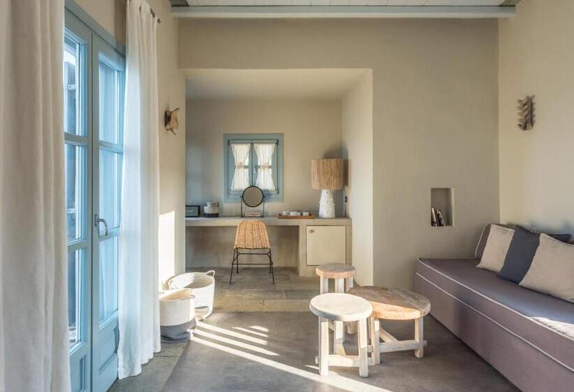 סוויטת ג'וניור נוף לים, Verina Astra